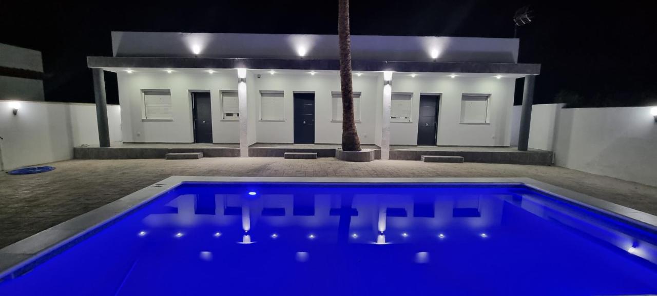 Apartamentos La Playa Barbate Exterior foto
